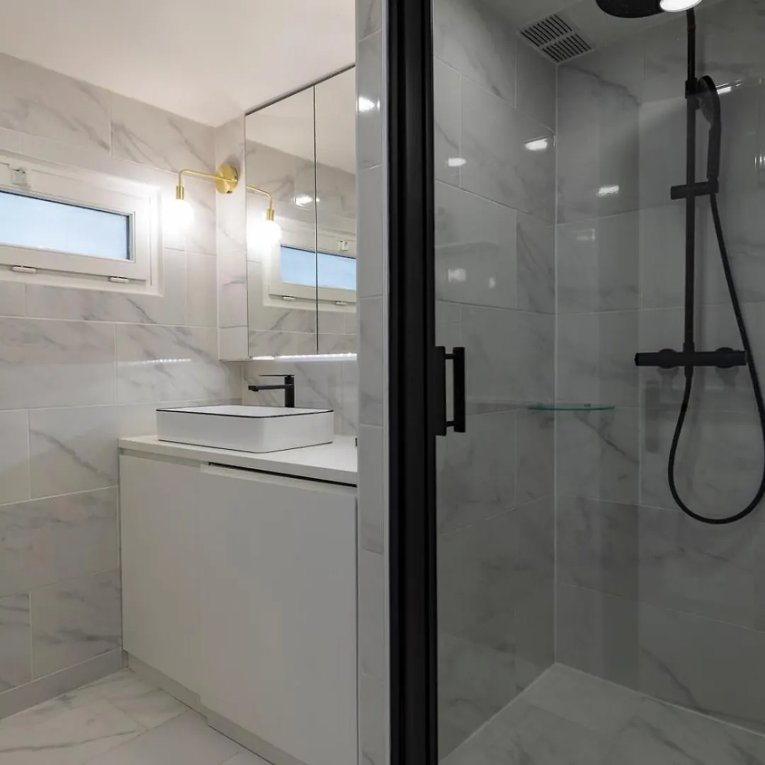 Charming Newly Renovated In The Heart Of St Germain Des Pres
